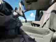 2000 Dodge Caravan SE with VIN 1B4GP44R3YB761354, listed as a Copart auction lot 89550805 with 89,858 mi miles and Clean title. Bid and sale history available at DreamBid. Image 7.