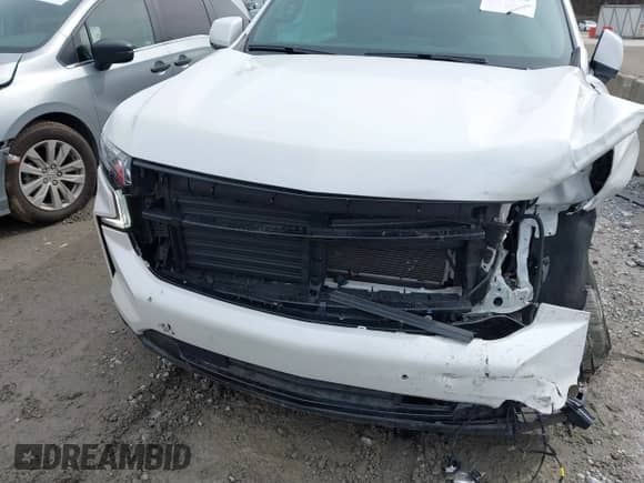 2024 Chevrolet Tahoe RST с VIN 1GNSCRKD5RR388203, выставлен на аукционе IAAI как лот 41849543 с пробегом 12 965 миль миль и . История ставок и продаж доступна на DreamBid. Изображение 17.