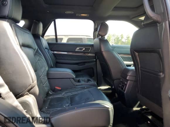 2017 Ford Explorer Platinum с VIN 1FM5K8HT7HGC75425, выставлен на аукционе Copart как лот 71398035 с пробегом 58 857 миль миль и Списание • Salvage title. История ставок и продаж доступна на DreamBid. Изображение 11.