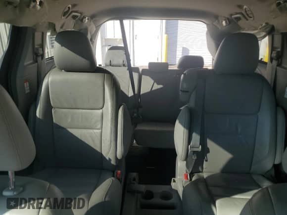 2016 Toyota Sienna XLE with VIN 5TDYK3DC6GS744986, listed as a Copart auction lot 82129995 with 78,089 mi miles and Salvage title. Bid and sale history available at DreamBid. Image 10.