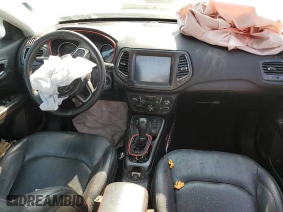 2018 Jeep Compass Trailhawk with VIN 3C4NJDDB6JT184998, listed as a Copart auction lot 67400415 with Not provided miles and Salvage title. Bid and sale history available at DreamBid. Image 8.