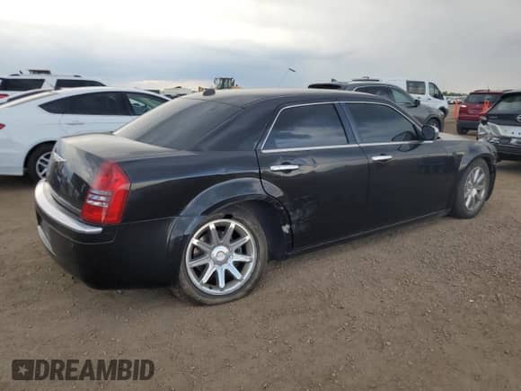 2005 Chrysler 300 C with VIN 2C3AA63H15H694064, listed as a Copart auction lot 70875005 with 110,578 mi miles and Salvage title. Bid and sale history available at DreamBid. Image 3.
