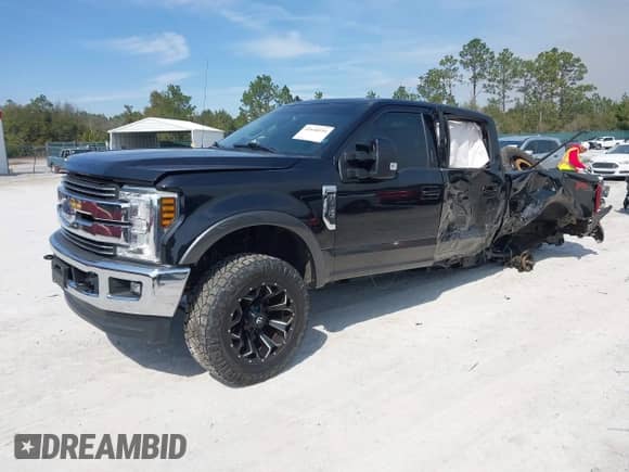 2019 Ford F-250 XL z VIN 1FT7W2B67KEG30369, wystawiony jako IAAI lot #41646594 z przebiegiem 72 734 mil mil oraz . Historia ofert i sprzedaży dostępna na DreamBid. Obrazek 2.