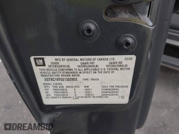 2002 GMC Sierra 1500 SLE с VIN 2GTEC19T021302802, выставлен на аукционе IAAI как лот 42584815 с пробегом 170 801 миль миль и . История ставок и продаж доступна на DreamBid. Изображение 9.