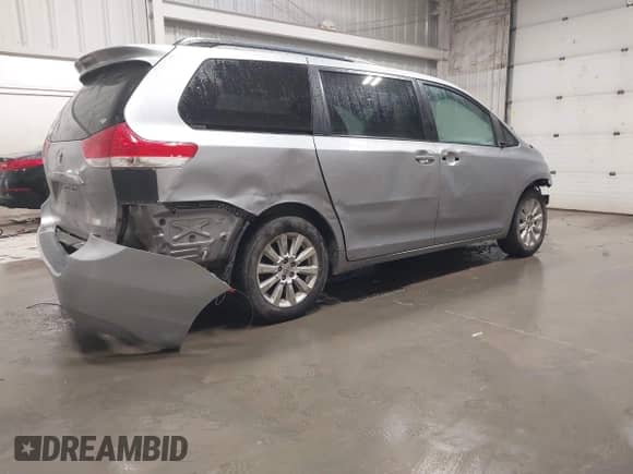 2011 Toyota Sienna LE with VIN 5TDJK3DC7BS003725, listed as a IAAI auction lot 42867126 with 165,953 mi miles and . Bid and sale history available at DreamBid. Image 4.
