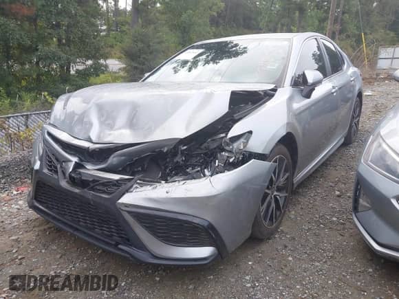 2023 Toyota Camry SE z VIN 4T1G11AK2PU829555, wystawiony jako IAAI lot #43047642 z przebiegiem 25 983 mil mil oraz . Historia ofert i sprzedaży dostępna na DreamBid. Obrazek 17.