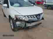 2010 Nissan Murano SL с VIN JN8AZ1MU9AW008890, выставлен на аукционе IAAI как лот 43252366 с пробегом 294 283 миль миль и . История ставок и продаж доступна на DreamBid. Изображение 16.