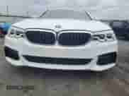 2019 BMW 5 Series 540i xDrive z VIN WBAJE7C57KWW16703, wystawiony jako Copart lot #69244285 z przebiegiem 29 239 mil mil oraz Szkoda całkowita • Salvage title. Historia ofert i sprzedaży dostępna na DreamBid. Obrazek 5.