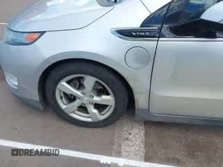 2012 Chevrolet Volt z VIN 1G1RB6E46CU120889, wystawiony jako IAAI lot #43305660 z przebiegiem 164 062 mil mil oraz . Historia ofert i sprzedaży dostępna na DreamBid. Obrazek 6.