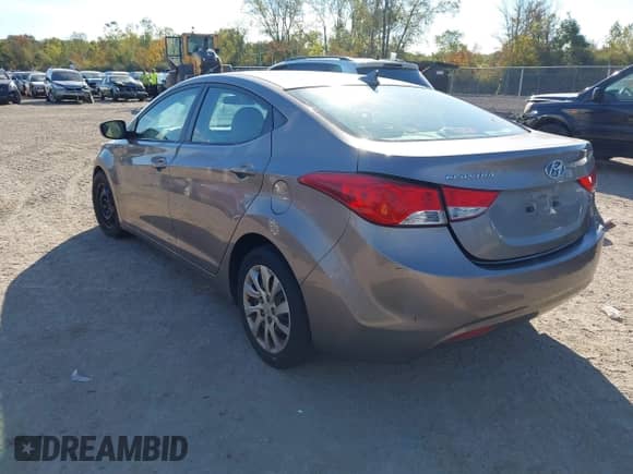 2012 Hyundai Elantra GLS z VIN 5NPDH4AE2CH136178, wystawiony jako IAAI lot #43405532 z przebiegiem 153 249 mil mil oraz . Historia ofert i sprzedaży dostępna na DreamBid. Obrazek 3.