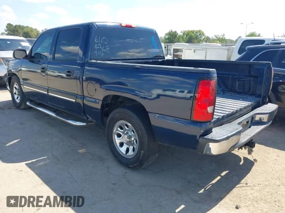2006 Chevrolet Silverado 1500 LT1 z VIN 2GCEC13T861104368, wystawiony jako IAAI lot #43391074 z przebiegiem 264 407 mil mil oraz . Historia ofert i sprzedaży dostępna na DreamBid. Obrazek 3.