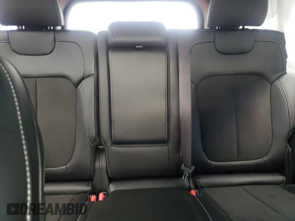 2025 Jeep Grand Cherokee Altitude z VIN 1C4RJHAG5SC300844, wystawiony jako Copart lot #62761175 z przebiegiem Nie podano mil oraz Czysty tytuł • Clean title. Historia ofert i sprzedaży dostępna na DreamBid. Obrazek 10.