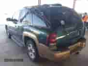 2002 Chevrolet TrailBlazer LS z VIN 1GNDT13S722315601, wystawiony jako IAAI lot #42715890 z przebiegiem 175 016 mil mil oraz . Historia ofert i sprzedaży dostępna na DreamBid. Obrazek 3.