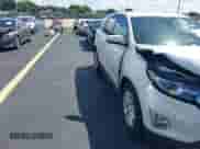 2019 Chevrolet Equinox LT z VIN 2GNAXJEV5K6272281, wystawiony jako IAAI lot #43354907 z przebiegiem 69 613 mil mil oraz . Historia ofert i sprzedaży dostępna na DreamBid. Obrazek 6.