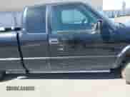 2002 Chevrolet S-10 LS с VIN 1GCCS19W128110211, выставлен на аукционе IAAI как лот 42333577 с пробегом 190 676 миль миль и . История ставок и продаж доступна на DreamBid. Изображение 15.
