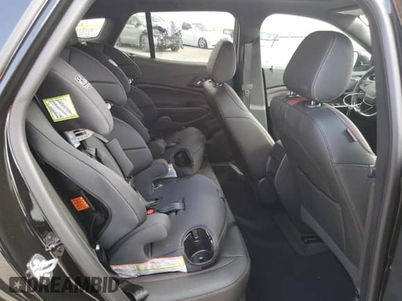 2025 Chevrolet Trax 2RS с VIN KL77LJEPXSC282907, выставлен на аукционе Copart как лот 84053425 с пробегом 2 187 миль миль и Списание • Salvage title. История ставок и продаж доступна на DreamBid. Изображение 10.