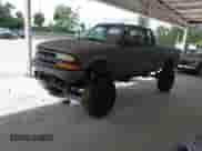 2003 Chevrolet S-10 LS с VIN 1GCCT19X838132407, выставлен на аукционе IAAI как лот 43284454 с пробегом 99 014 миль миль и . История ставок и продаж доступна на DreamBid. Изображение 2.