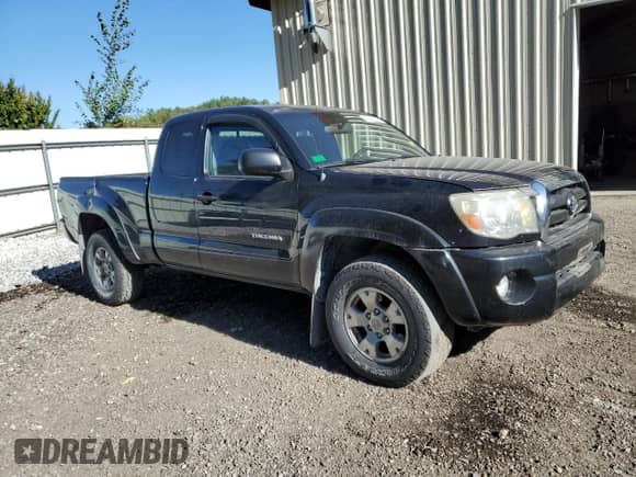 2006 Toyota Tacoma с VIN 5TEUU42N06Z242947, выставлен на аукционе Copart как лот 81243935 с пробегом 72 666 миль миль и Списание • Salvage title. История ставок и продаж доступна на DreamBid. Изображение 4.