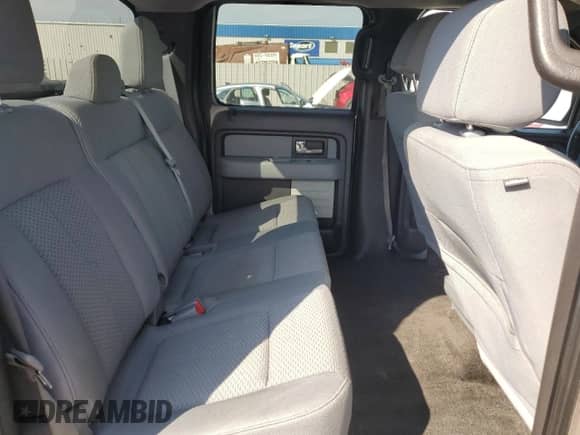 2013 Ford F-150 XLT с VIN 1FTFW1ET2DFA05303, выставлен на аукционе Copart как лот 81100815 с пробегом 155 473 миль миль и Списание • Salvage title. История ставок и продаж доступна на DreamBid. Изображение 10.