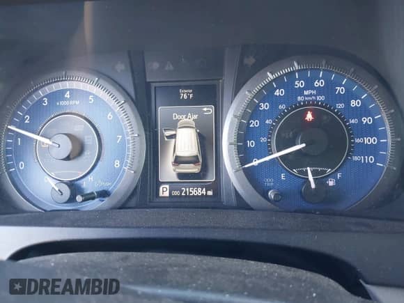 2016 Toyota Sienna XLE with VIN 5TDYK3DC8GS701587, listed as a IAAI auction lot 42444516 with 215,684 mi miles and . Bid and sale history available at DreamBid. Image 7.