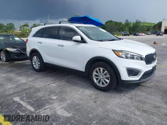 2016 Kia Sorento L with VIN 5XYPG4A39GG091994, listed as a IAAI auction lot 43068521 with 114,776 mi miles and . Bid and sale history available at DreamBid. Image 1.
