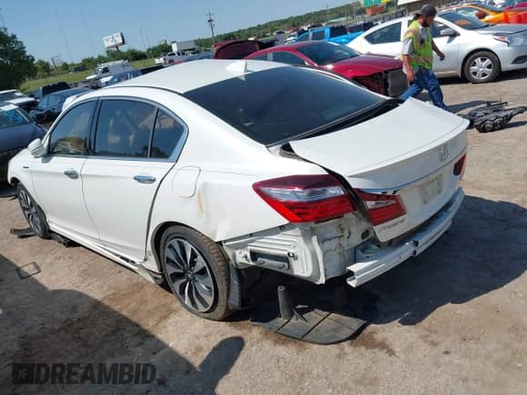 2017 Honda Accord Touring with VIN JHMCR6F79HC024994, listed as a IAAI auction lot 43128999 with Not provided miles and . Bid and sale history available at DreamBid. Image 3.