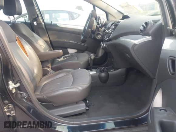 2014 Chevrolet Spark LS с VIN KL8CB6S93EC466302, выставлен на аукционе IAAI как лот 43164770 с пробегом 131 600 миль миль и . История ставок и продаж доступна на DreamBid. Изображение 5.