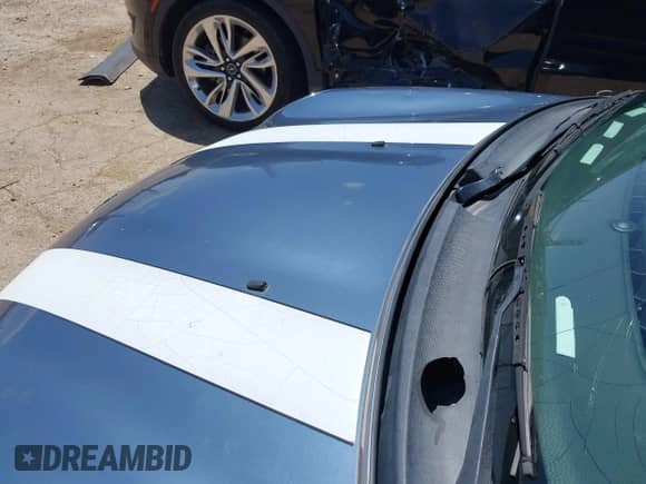 2009 MINI Hardtop with VIN WMWMF33509TW78295, listed as a IAAI auction lot 42293731 with 105,109 mi miles and . Bid and sale history available at DreamBid. Image 17.