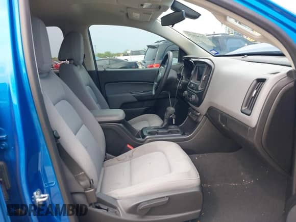 2021 Chevrolet Colorado 2WD Work Truck z VIN 1GCGSBEA8M1122675, wystawiony jako IAAI lot #42329602 z przebiegiem 80 633 mil mil oraz . Historia ofert i sprzedaży dostępna na DreamBid. Obrazek 5.