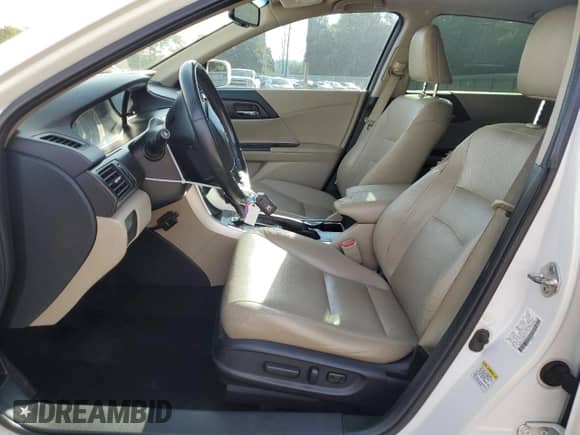 2013 Honda Accord Touring z VIN 1HGCR3F98DA044307, wystawiony jako Copart lot #71934505 z przebiegiem 150 310 mil mil oraz Szkoda całkowita • Salvage title. Historia ofert i sprzedaży dostępna na DreamBid. Obrazek 7.