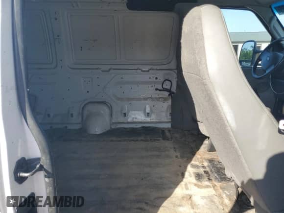 2008 Ford Econoline Cargo Commercial with VIN 1FTNE24W18DB54934, listed as a Copart auction lot 61996885 with 181,909 mi miles and Salvage title. Bid and sale history available at DreamBid. Image 11.