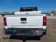 2015 Chevrolet Silverado 2500HD Work Truck z VIN 1GC2KUEG1FZ121236, wystawiony jako IAAI lot #43466359 z przebiegiem 168 338 mil mil oraz . Historia ofert i sprzedaży dostępna na DreamBid. Obrazek 16.