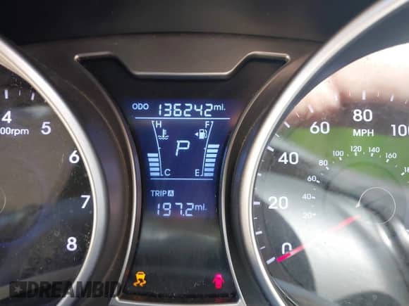 2012 Hyundai Veloster w/Black Int с VIN KMHTC6AD0CU056828, выставлен на аукционе IAAI как лот 42611623 с пробегом 136 242 миль миль и . История ставок и продаж доступна на DreamBid. Изображение 16.