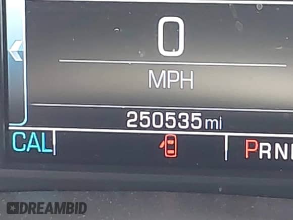 2018 Chevrolet Silverado 1500 LT with VIN 3GCUKREC5JG324092, listed as a IAAI auction lot 42559785 with 250,535 mi miles and . Bid and sale history available at DreamBid. Image 7.