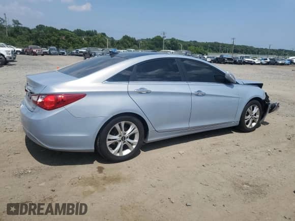 2013 Hyundai Sonata Limited с VIN 5NPEC4AC3DH728482, выставлен на аукционе Copart как лот 67012035 с пробегом 45 488 миль миль и Списание • Salvage title. История ставок и продаж доступна на DreamBid. Изображение 3.