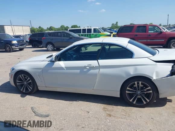 2020 BMW 4 Series 430i z VIN WBA4Z1C07L5N80697, wystawiony jako IAAI lot #42864648 z przebiegiem 46 668 mil mil oraz . Historia ofert i sprzedaży dostępna na DreamBid. Obrazek 14.