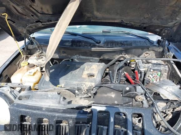 2010 Jeep Compass Latitude с VIN 1J4NF1FB2AD642999, выставлен на аукционе IAAI как лот 42798577 с пробегом 178 832 миль миль и . История ставок и продаж доступна на DreamBid. Изображение 10.