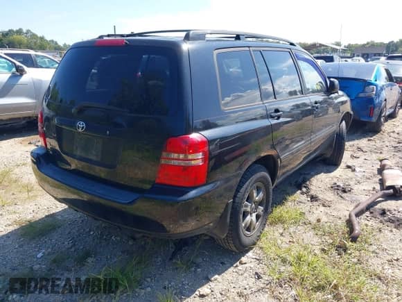 2003 Toyota Highlander с VIN JTEHF21A530123023, выставлен на аукционе IAAI как лот 43145917 с пробегом 221 756 миль миль и . История ставок и продаж доступна на DreamBid. Изображение 4.