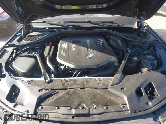 2017 BMW 5 Series 540i xDrive с VIN WBAJE7C35HG890306, выставлен на аукционе IAAI как лот 41274014 с пробегом 84 604 миль миль и . История ставок и продаж доступна на DreamBid. Изображение 10.