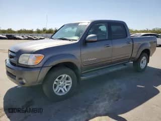 2006 Toyota Tundra Limited z VIN 5TBET38106S513582, wystawiony jako Copart lot #69153895 z przebiegiem 141 292 mil mil oraz Szkoda całkowita • Salvage title. Historia ofert i sprzedaży dostępna na DreamBid. Obrazek 1.