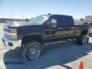 2019 Chevrolet Silverado 2500HD LT z VIN 1GC1KSEY9KF185772, wystawiony jako Copart lot #49741715 z przebiegiem 106 946 mil mil oraz Szkoda całkowita • Salvage title. Historia ofert i sprzedaży dostępna na DreamBid. Obrazek 1.