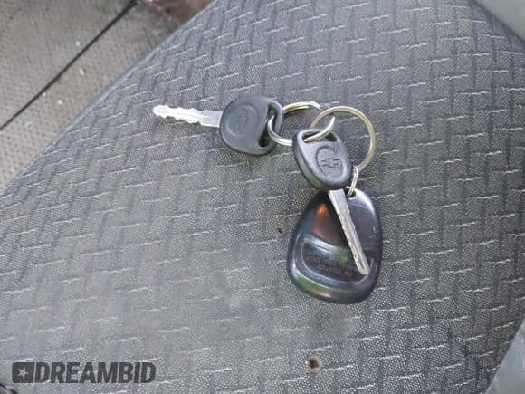 2003 Chevrolet Avalanche с VIN 3GNEC13TX3G311662, выставлен на аукционе IAAI как лот 43505698 с пробегом 141 799 миль миль и . История ставок и продаж доступна на DreamBid. Изображение 11.
