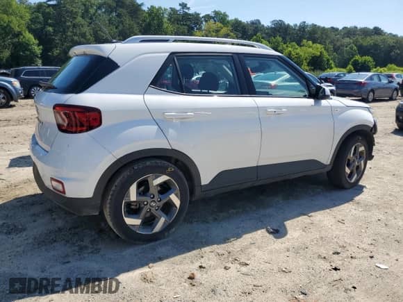 2024 Hyundai Venue Limited z VIN KMHRC8A34RU309462, wystawiony jako Copart lot #62675155 z przebiegiem 19 567 mil mil oraz Szkoda całkowita • Salvage title. Historia ofert i sprzedaży dostępna na DreamBid. Obrazek 3.