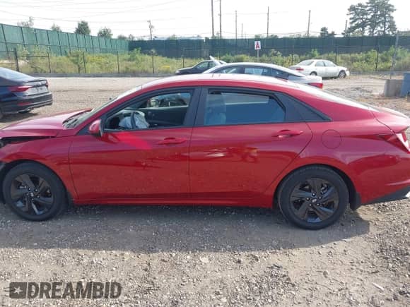 2022 Hyundai Elantra SEL с VIN KMHLM4AG4NU332880, выставлен на аукционе IAAI как лот 43223487 с пробегом 31 527 миль миль и . История ставок и продаж доступна на DreamBid. Изображение 14.