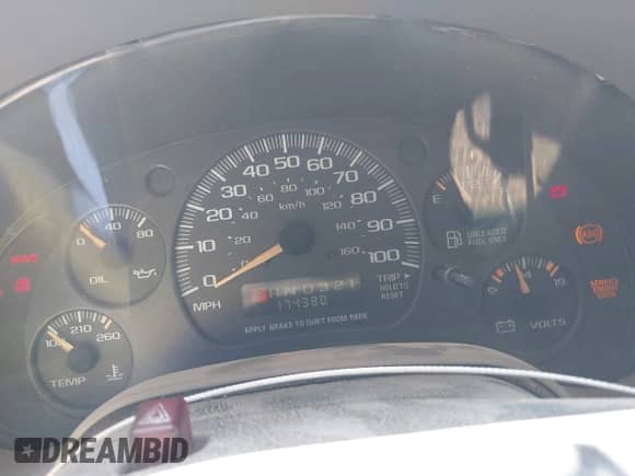 2003 Chevrolet Astro Cargo z VIN 1GCDM19X23B127854, wystawiony jako IAAI lot #42398731 z przebiegiem 174 380 mil mil oraz . Historia ofert i sprzedaży dostępna na DreamBid. Obrazek 7.