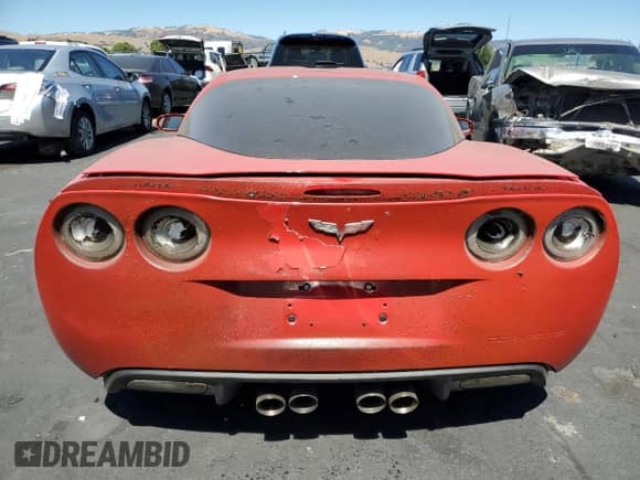 2007 Chevrolet Corvette Z06 с VIN 1G1YY26E575127469, выставлен на аукционе Copart как лот 62648745 с пробегом 19 670 миль миль и Списание • Salvage title. История ставок и продаж доступна на DreamBid. Изображение 6.