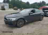 2019 BMW 5 Series 530i xDrive z VIN WBAJA7C59KG910013, wystawiony jako Copart lot #63036335 z przebiegiem 64 269 mil mil oraz Szkoda całkowita • Salvage title. Historia ofert i sprzedaży dostępna na DreamBid. Obrazek 1.
