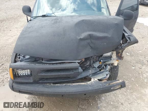 1994 Chevrolet S-10 с VIN 1GCCS14Z9R8229264, выставлен на аукционе Copart как лот 59788725 с пробегом 740 550 миль миль и Списание • Salvage title. История ставок и продаж доступна на DreamBid. Изображение 11.