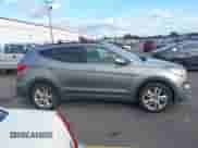 2013 Hyundai Santa Fe Sport z VIN 5XYZUDLAXDG039119, wystawiony jako IAAI lot #43524581 z przebiegiem 331 501 mil mil oraz . Historia ofert i sprzedaży dostępna na DreamBid. Obrazek 13.