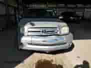 2005 Toyota Tundra SR5 z VIN 5TBRT34105S456421, wystawiony jako Copart lot #81968065 z przebiegiem 199 229 mil mil oraz Szkoda całkowita • Salvage title. Historia ofert i sprzedaży dostępna na DreamBid. Obrazek 5.